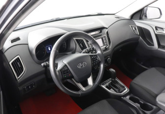 Подержанный автомобиль Hyundai Creta 2017 года (9 фото)