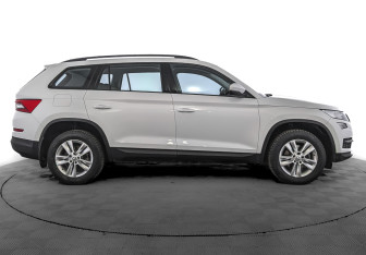 Подержанный автомобиль Skoda Kodiaq 2021 года (4 фото)
