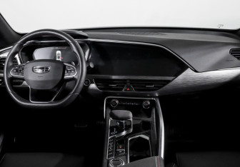 Подержанный автомобиль Geely Tugella 2022 года (12 фото)