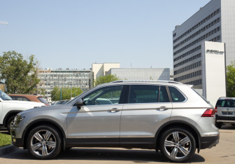 Подержанный автомобиль Volkswagen Tiguan 2018 года (6 фото)