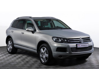 Подержанный автомобиль Volkswagen Touareg 2014 года (3 фото)