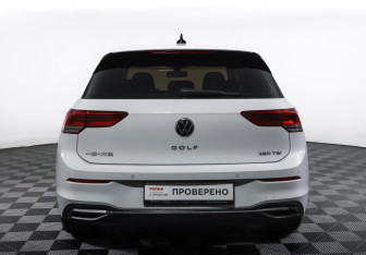 Подержанный автомобиль Volkswagen Golf Hatchback 2020 года (6 фото)