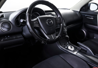 Подержанный автомобиль Mazda 6 Sedan 2008 года (13 фото)