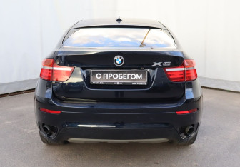 Подержанный автомобиль BMW X6 2013 года (5 фото)