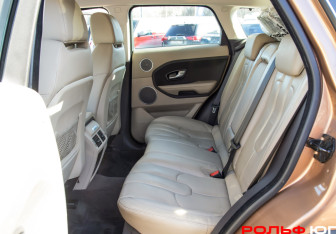 Подержанный автомобиль Land Rover Range Rover Evoque 2014 года (10 фото)