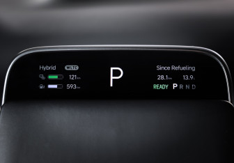 Подержанный автомобиль LiXiang L7 2023 года (20 фото)