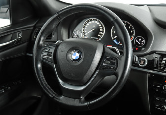 Подержанный автомобиль BMW X4 2014 года (16 фото)