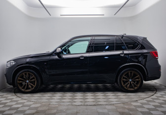 Подержанный автомобиль BMW X5 2016 года (2 фото)
