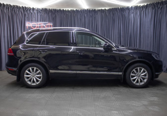 Подержанный автомобиль Volkswagen Touareg 2015 года (4 фото)