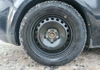 Подержанный автомобиль Ford C-MAX 2006 года (9 фото)