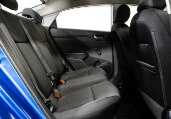 Подержанный автомобиль Hyundai Solaris Sedan 2017 года (10 фото)