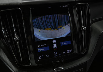 Подержанный автомобиль Volvo XC60 2020 года (16 фото)