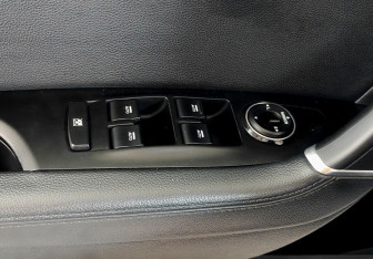 Подержанный автомобиль Hyundai i40 Sedan 2015 года (16 фото)