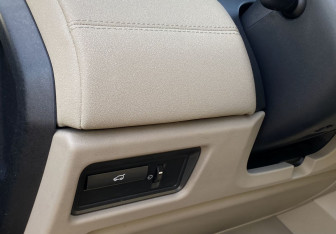 Подержанный автомобиль Land Rover Range Rover Evoque 2012 года (20 фото)