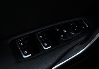 Подержанный автомобиль Kia Stinger 2021 года (20 фото)