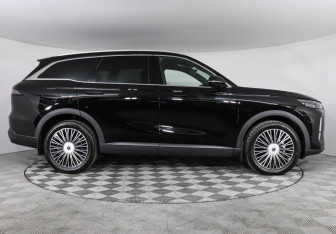 Подержанный автомобиль Chery Tiggo 9 2025 года (4 фото)