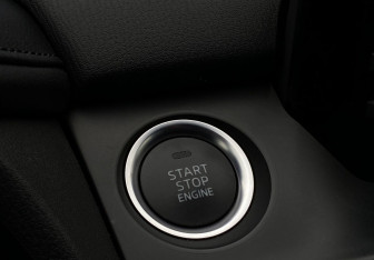 Подержанный автомобиль Mazda 6 Sedan 2015 года (16 фото)