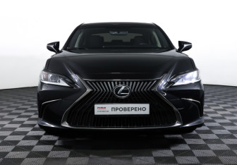 Подержанный автомобиль Lexus ES 2020 года (2 фото)