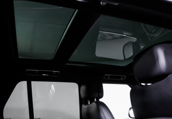 Подержанный автомобиль Land Rover Range Rover 2023 года (16 фото)