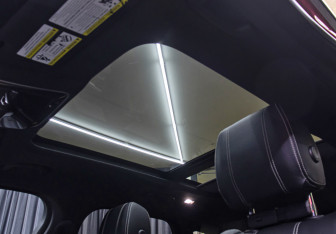 Подержанный автомобиль Land Rover Range Rover Velar 2020 года (17 фото)