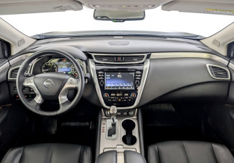 Подержанный автомобиль Nissan Murano Suv 2022 года (14 фото)