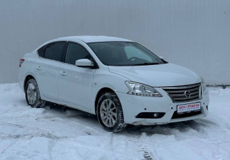 Подержанный автомобиль Nissan Sentra Sedan 2015 года (3 фото)