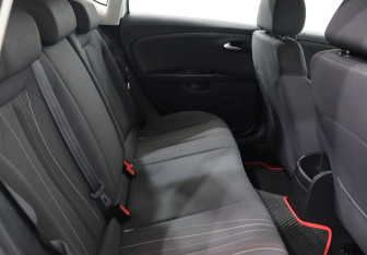 Подержанный автомобиль SEAT Leon Hatchback 2012 года (19 фото)