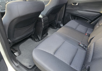 Подержанный автомобиль SsangYong Actyon 2011 года (10 фото)