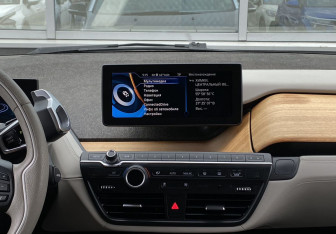 Подержанный автомобиль BMW i3 2017 года (12 фото)