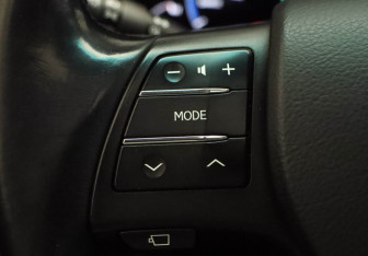 Подержанный автомобиль Lexus RX 2010 года (13 фото)