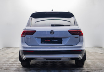 Подержанный автомобиль Volkswagen Tiguan 2019 года (4 фото)