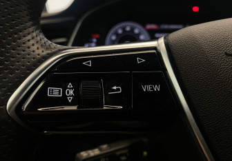 Подержанный автомобиль Audi A7 2021 года (29 фото)