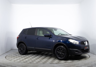 Подержанный автомобиль Nissan Qashqai 2012 года (3 фото)