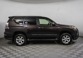 Подержанный автомобиль Lexus GX 2018 года (4 фото)