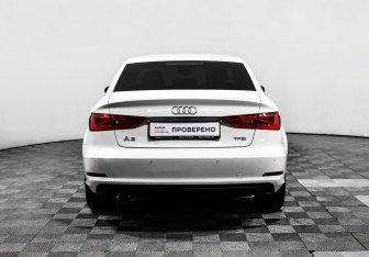 Подержанный автомобиль Audi A3 Sedan 2014 года (6 фото)