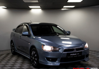 Подержанный автомобиль Mitsubishi Lancer Sedan 2007 года (19 фото)