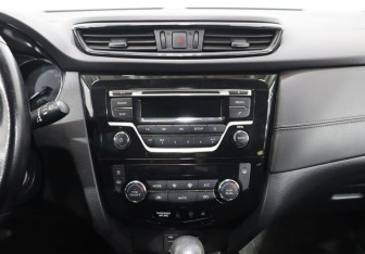 Подержанный автомобиль Nissan Qashqai 2020 года (19 фото)
