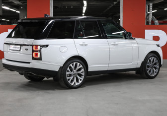 Подержанный автомобиль Land Rover Range Rover 2019 года (5 фото)