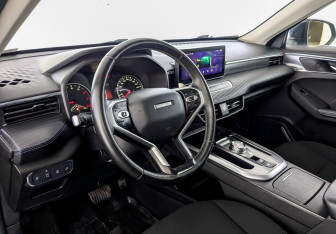 Подержанный автомобиль Haval Jolion 2022 года (16 фото)