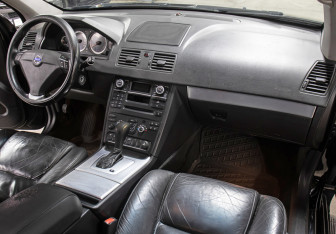 Подержанный автомобиль Volvo XC90 2014 года (11 фото)