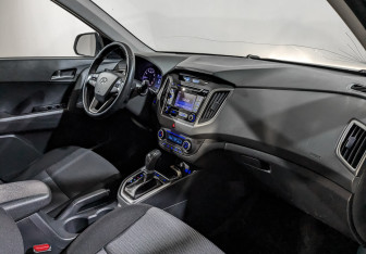 Подержанный автомобиль Hyundai Creta 2019 года (13 фото)