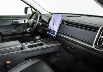 Подержанный автомобиль Jaecoo J7 2023 года (9 фото)