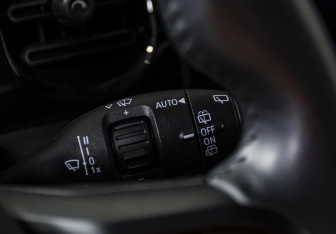 Подержанный автомобиль MINI Hatch 2021 года (17 фото)