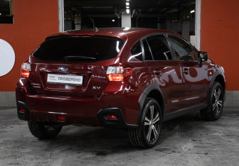 Подержанный автомобиль Subaru XV 2012 года (5 фото)