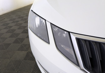 Подержанный автомобиль Skoda Octavia Liftback 2019 года (11 фото)