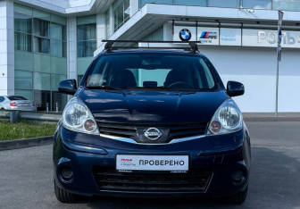 Подержанный автомобиль Nissan Note 2011 года (2 фото)