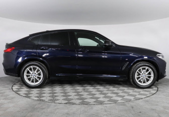 Подержанный автомобиль BMW X4 2019 года (6 фото)