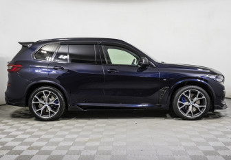Подержанный автомобиль BMW X5 2018 года (4 фото)