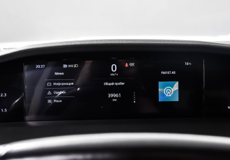 Подержанный автомобиль Changan UNI-K 2023 года (9 фото)