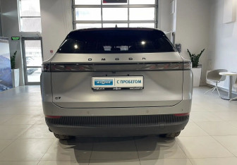 Подержанный автомобиль Omoda C7 2025 года (5 фото)